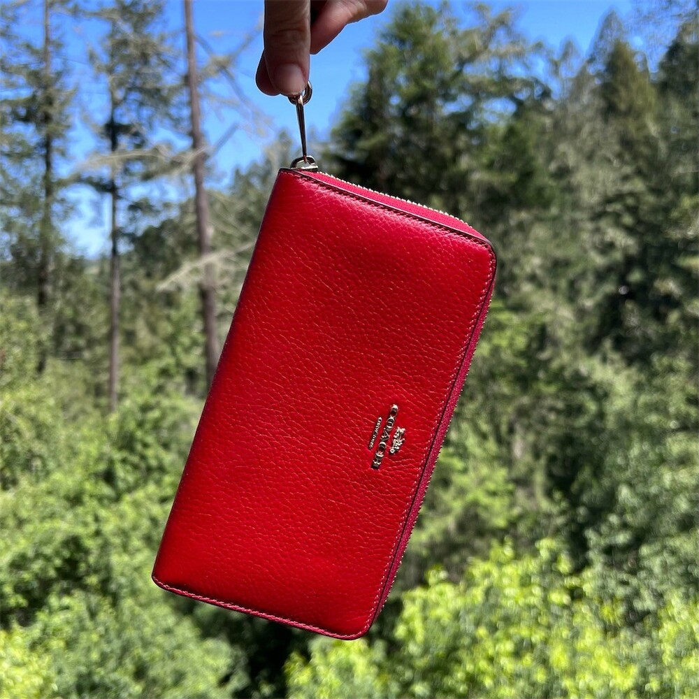 COACH Long Zip-Around Wallet RED Pebble Leather w Gold Hardware AUTHENTIC - Picture 12 of 13
